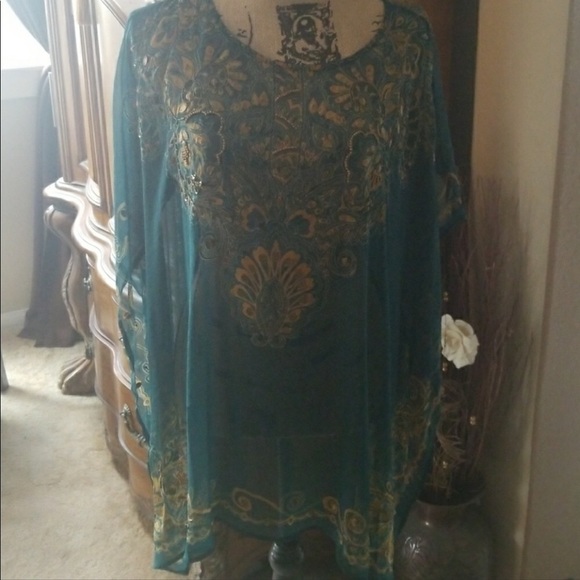 Chico’s size large green Embellished poncho cover up beautiful Like new - Picture 4 of 7